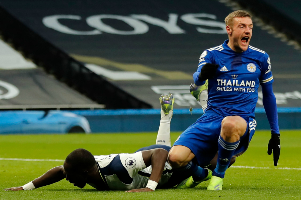 Leicester superó al Tottenham y es segundo en la Premier League