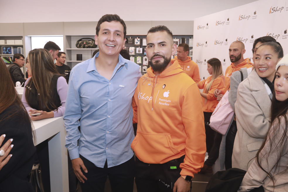 Lanzamiento Watch Ultra Ishop Parque la Colina