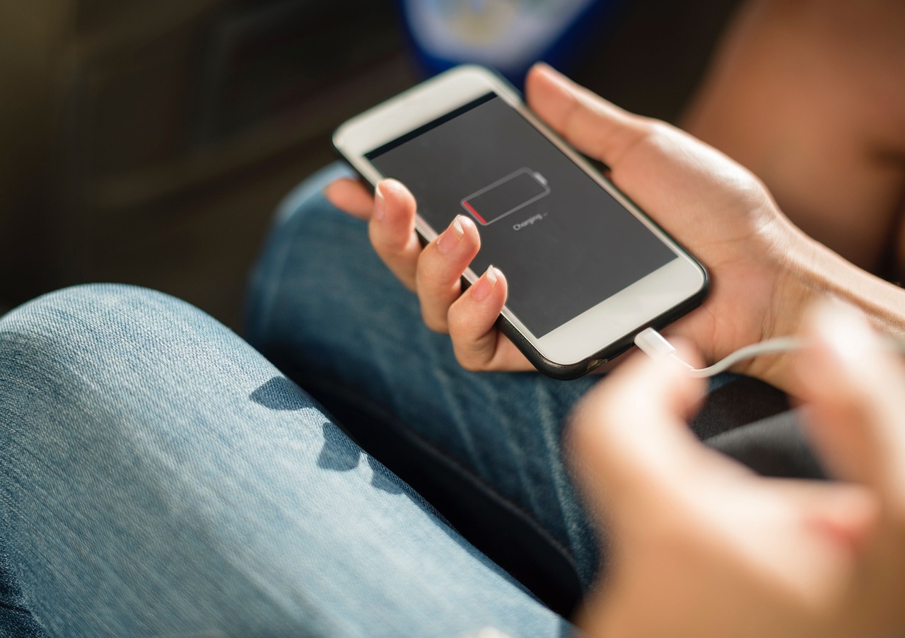 ¿La batería del celular le dura poco? Estos errores podrían ser la causa