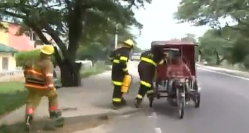 Bomberos de Sabanagrande atienden emergencias en mototaxi