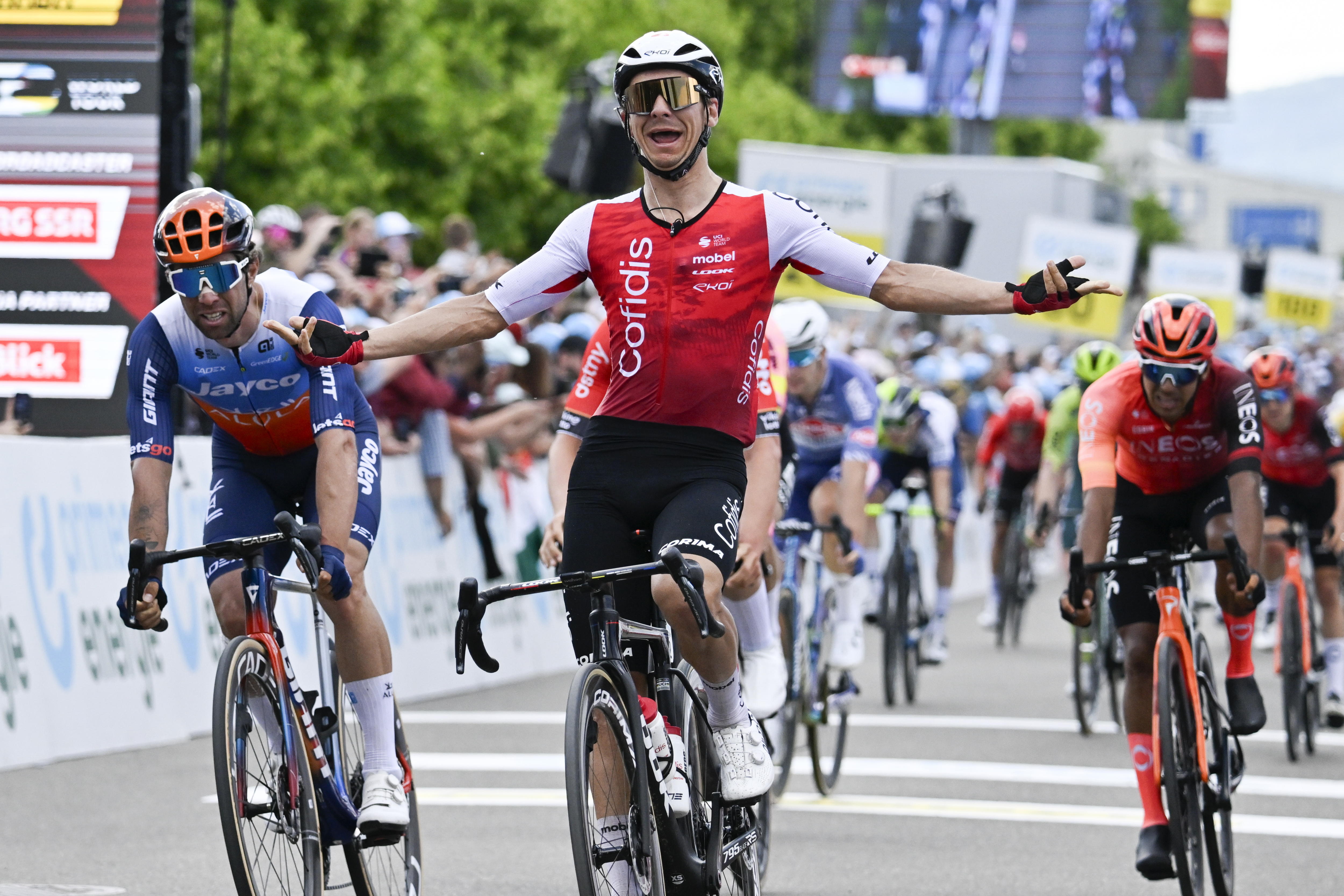 Tour de Suiza: Brandon Rivera llegó cuarto y Egan Bernal subió en la clasificación general