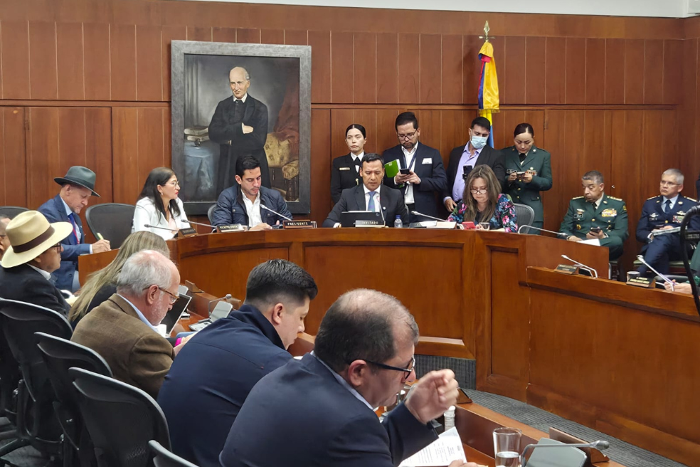Gobierno Petro defendió en el Congreso el mantenimiento del Hércules accidentado en Putumayo