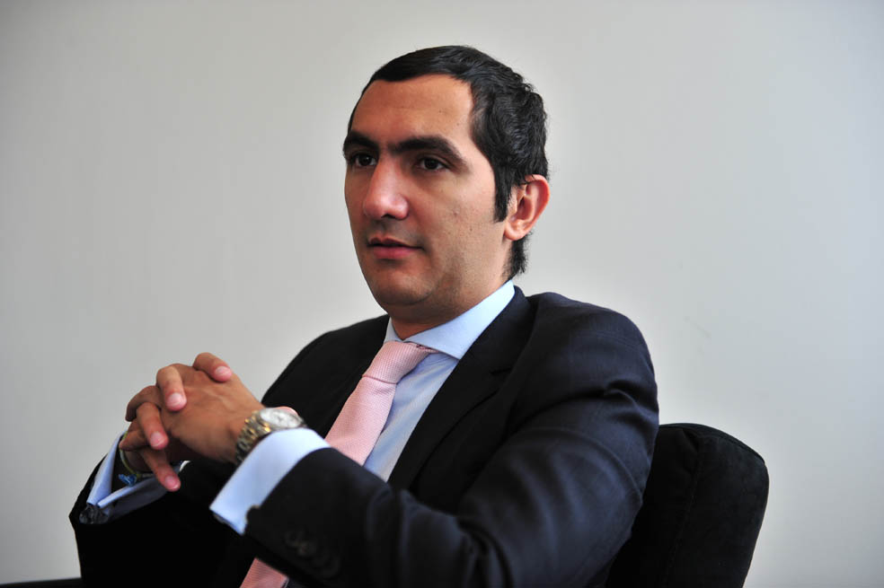“Conservadores tenemos dos opciones: Vargas Lleras o Duque”: David Barguil