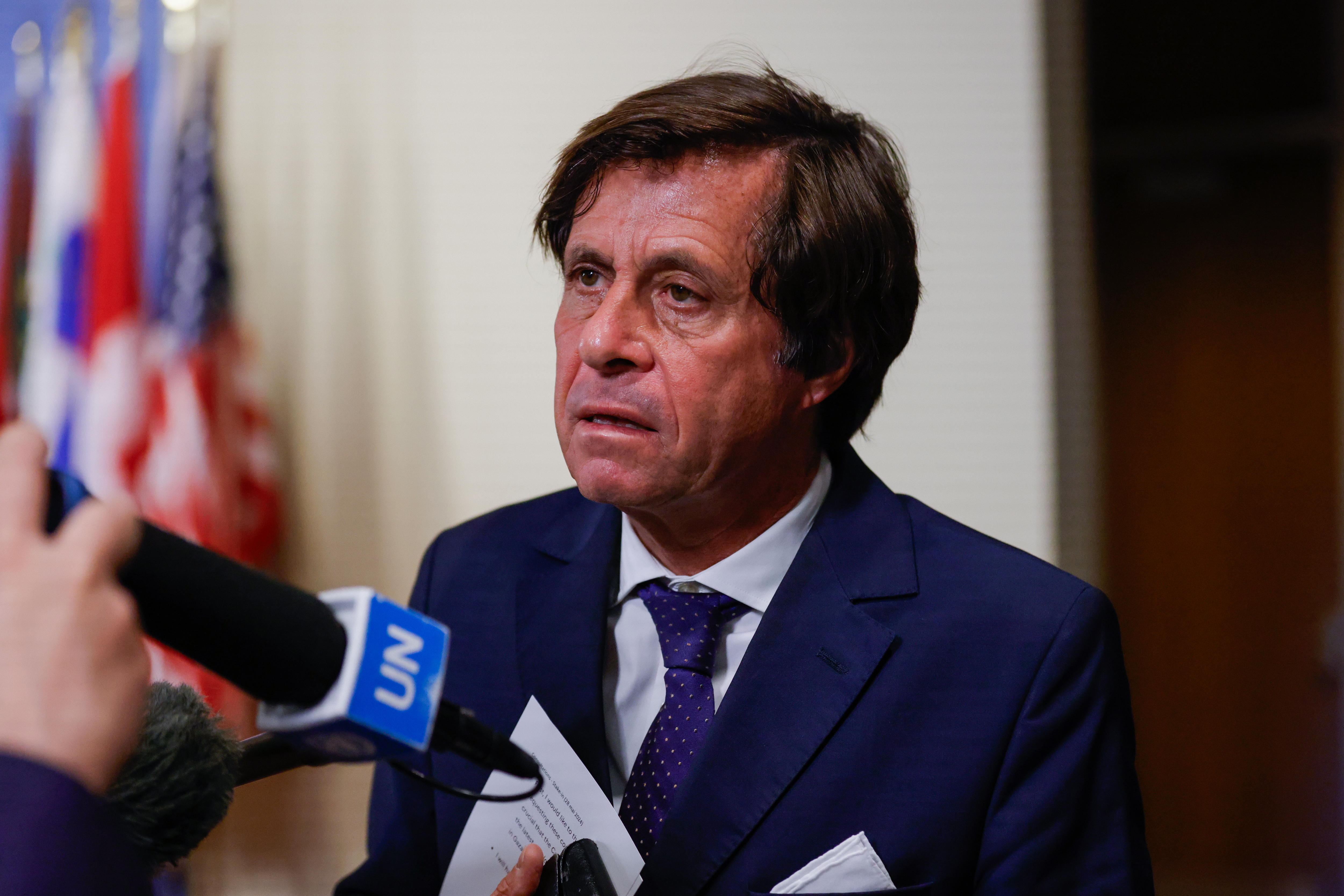 New York (United States), 28/05/2024.- Ambassador Nicolas de Riviere Permanent Representative of France to the United Nations speaks with members of the media before a Security Council Meeting concerning Gaza at United Nations Headquarters in New York, New York, USA, May 28 2024. (Francia, Nueva York) EFE/EPA/KENA BETANCUR