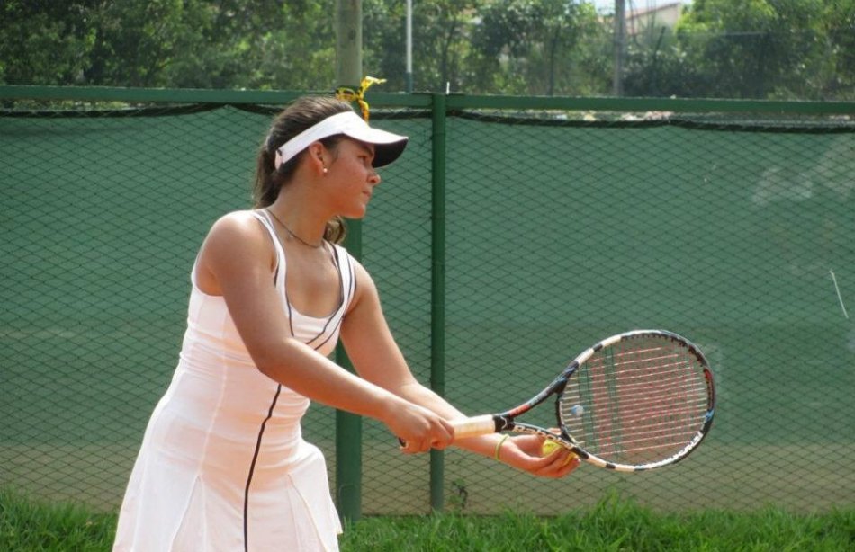Una colombiana es la primera en la carrera por la Gira Europea de tenis
