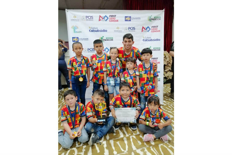 Colegio de Santa Rosa del Sur (Bolivar) ganó premio de robótica educativa