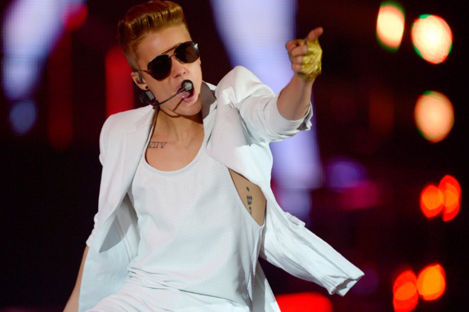 Justin Bieber busca novia con «labios besables»