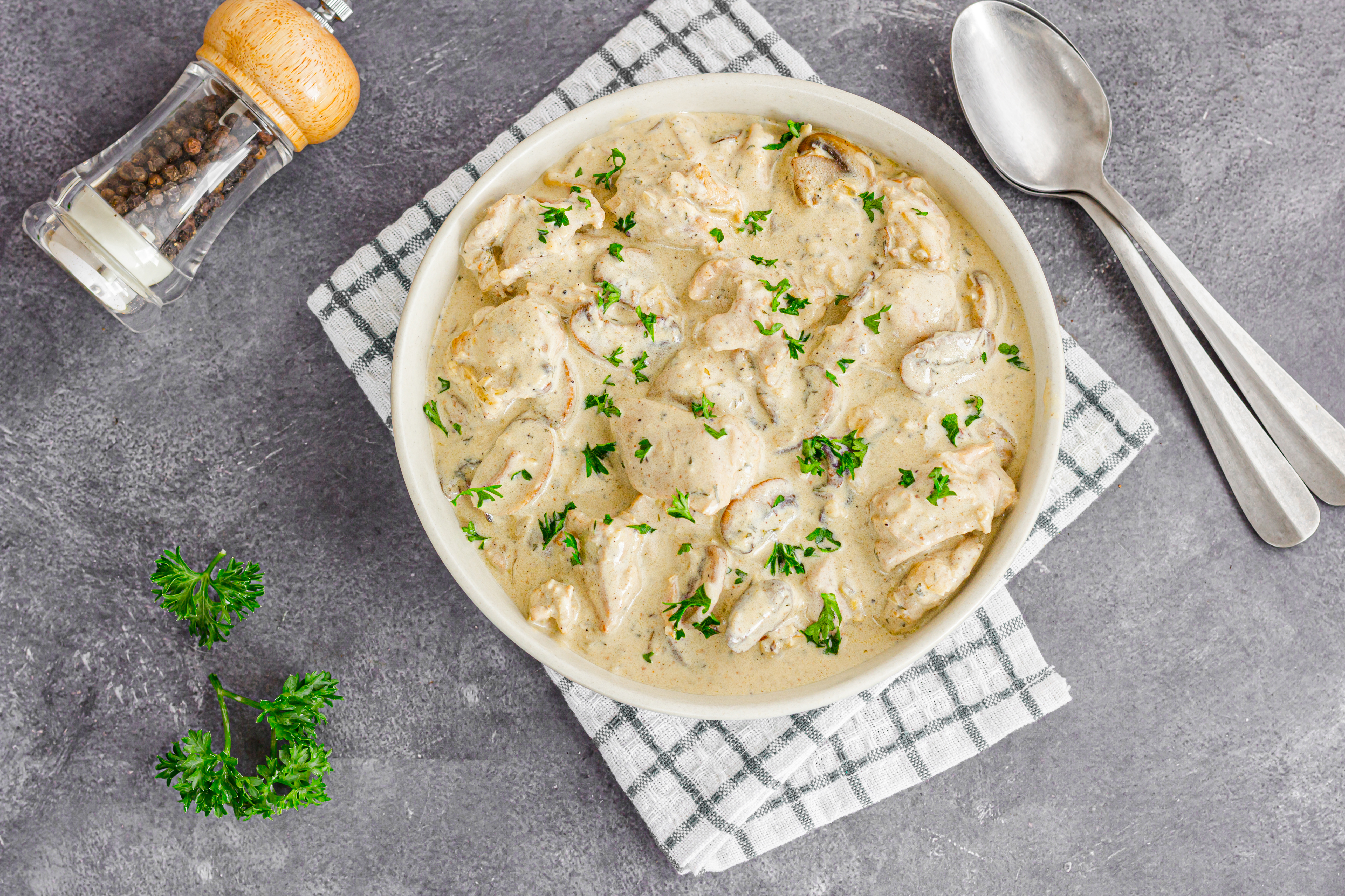 Aquí está la receta para hacer un buen pollo cremoso