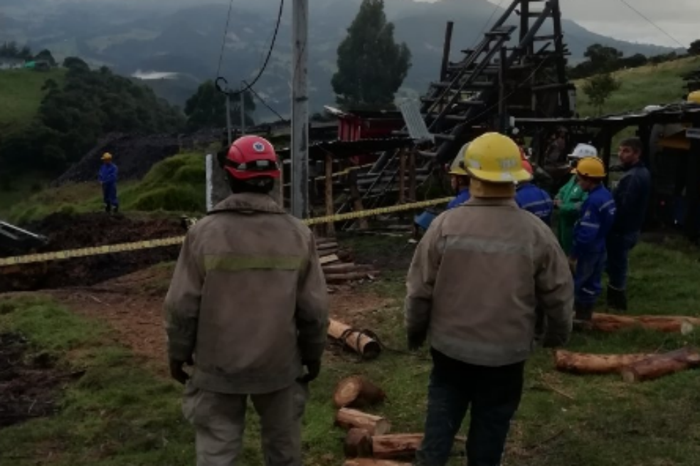 Tres mineros atrapados tras derrumbe en Lenguazaque, Cundinamarca