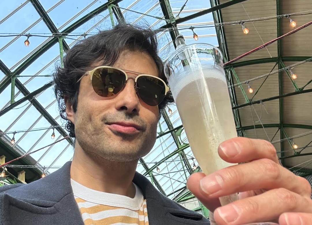Actor mexicano José Ángel Bichir fue hospitalizado tras caer desde un edificio en CDMX
