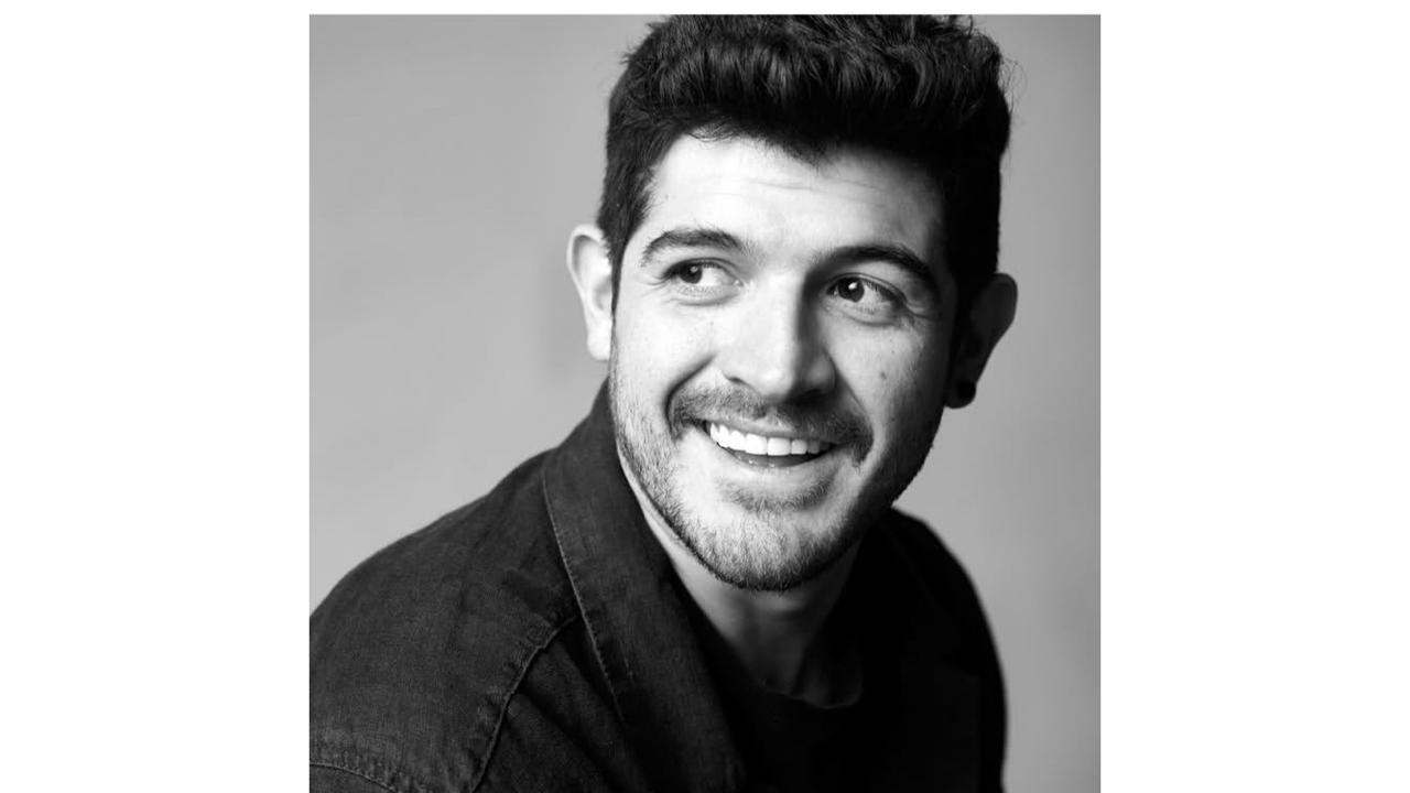 Murió Alexis Ortega, voz de Spiderman y actor de ‘Luis Miguel, la serie’ ¿Qué le pasó?