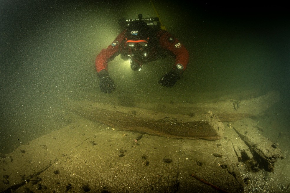 Encuentran en un río un barco que podría ser una “cápsula de tiempo”