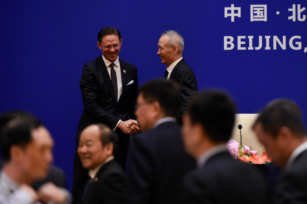 China y la UE unen esfuerzos contra la guerra comercial de Donald Trump