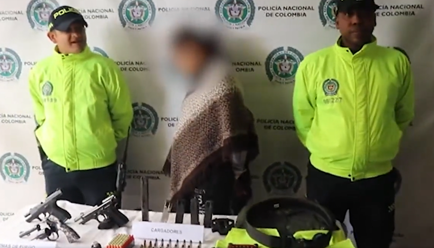 Ciudad Bolívar: Incautan armas de fuego y prendas de la Policía Nacional en una vivienda