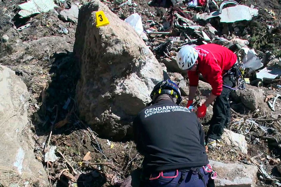 Concluye recuperación de restos de víctimas del A320