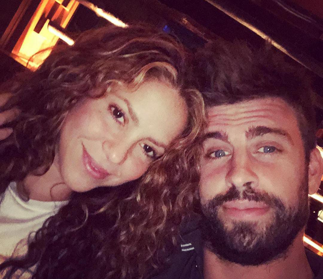 Shakira fue captada muy feliz con uno de sus ex: ¿es Piqué? Esto dicen en España