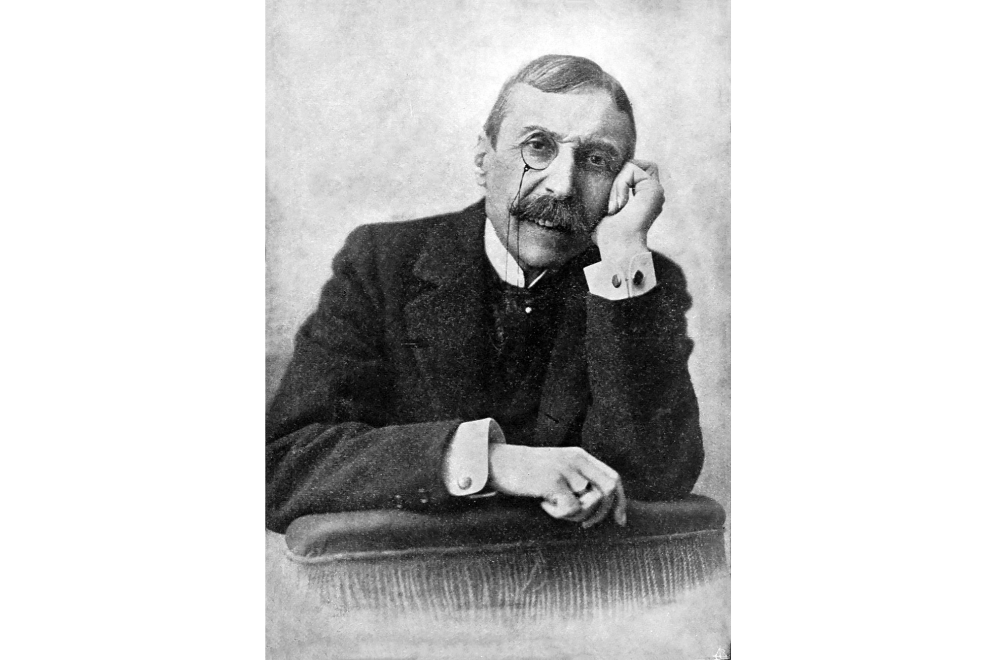 José Maria Eça de Queirós era originario de Póvoa de Varzim (Portugal).