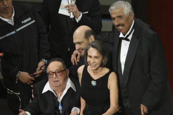 ‘Chespirito’ confiesa que ya no puede caminar