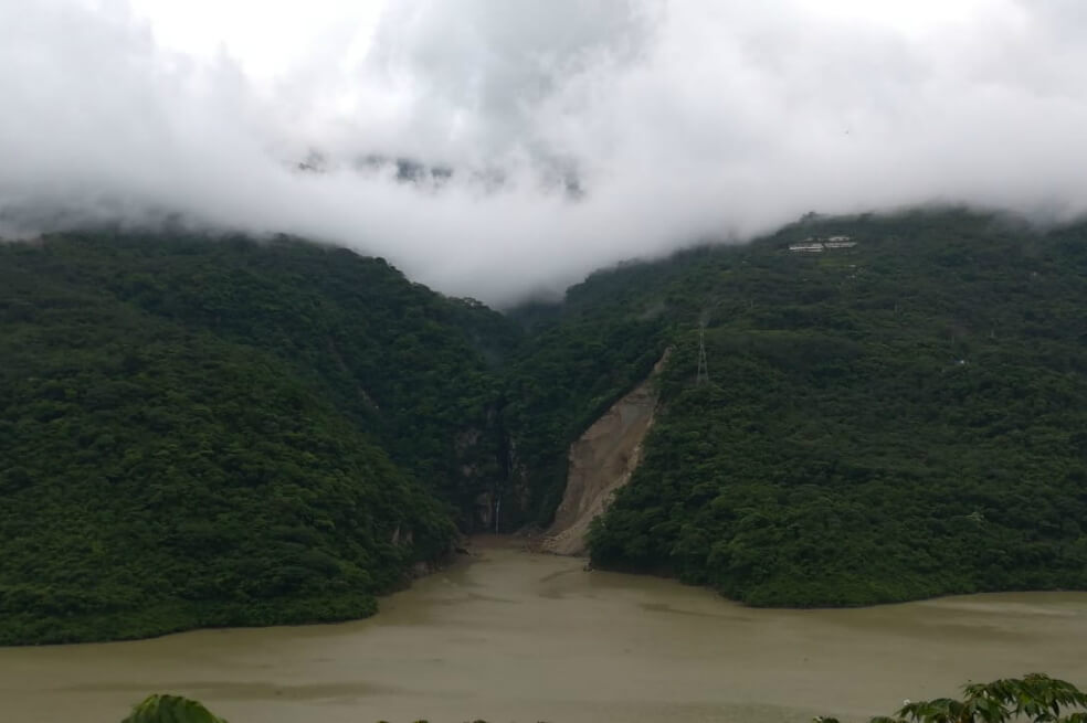 Lluvias provocaron desprendimiento de tierra en Hidroituango