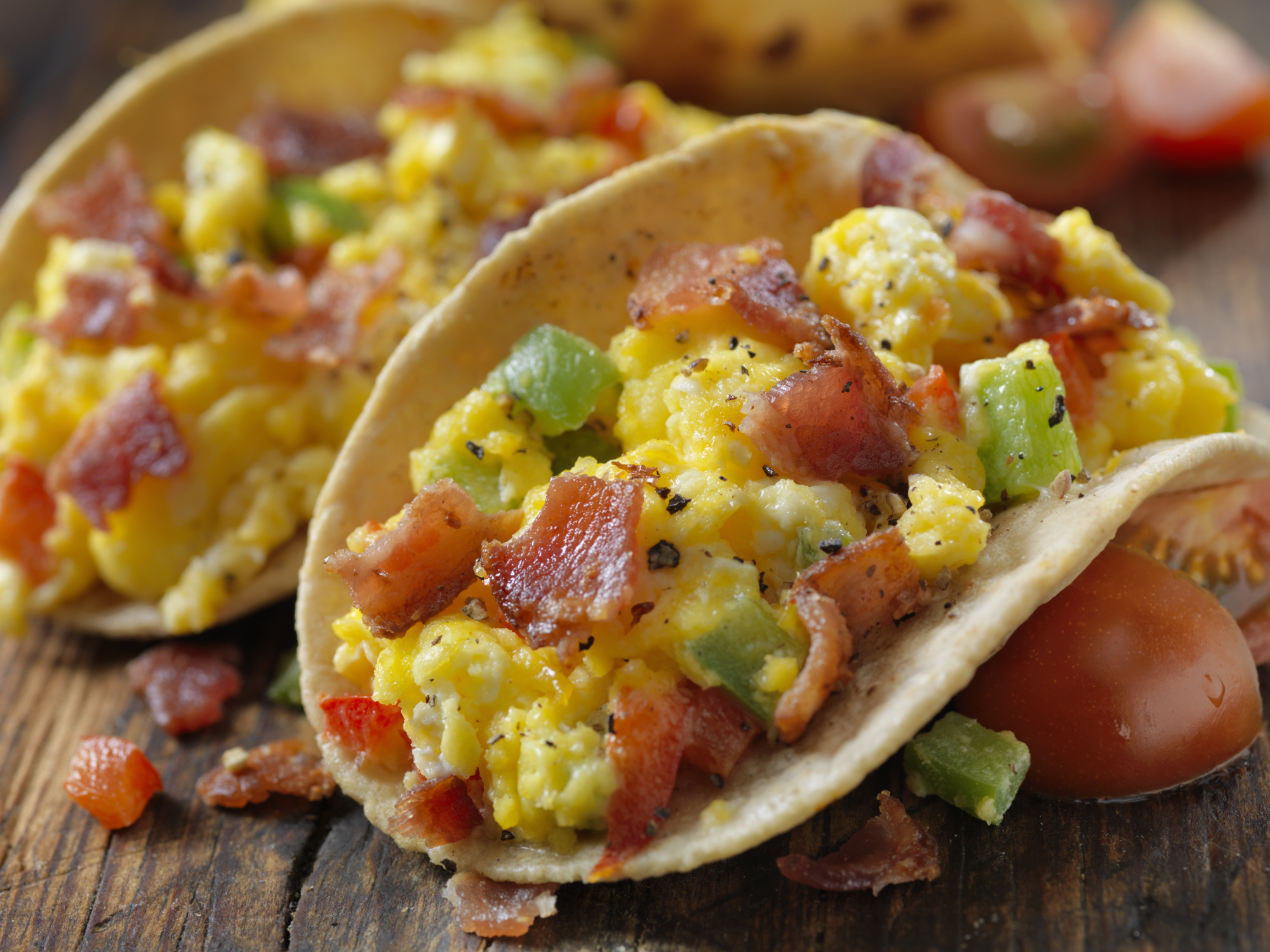 ¿Tacos de huevo para el desayuno? Aquí te enseñamos a hacerlos