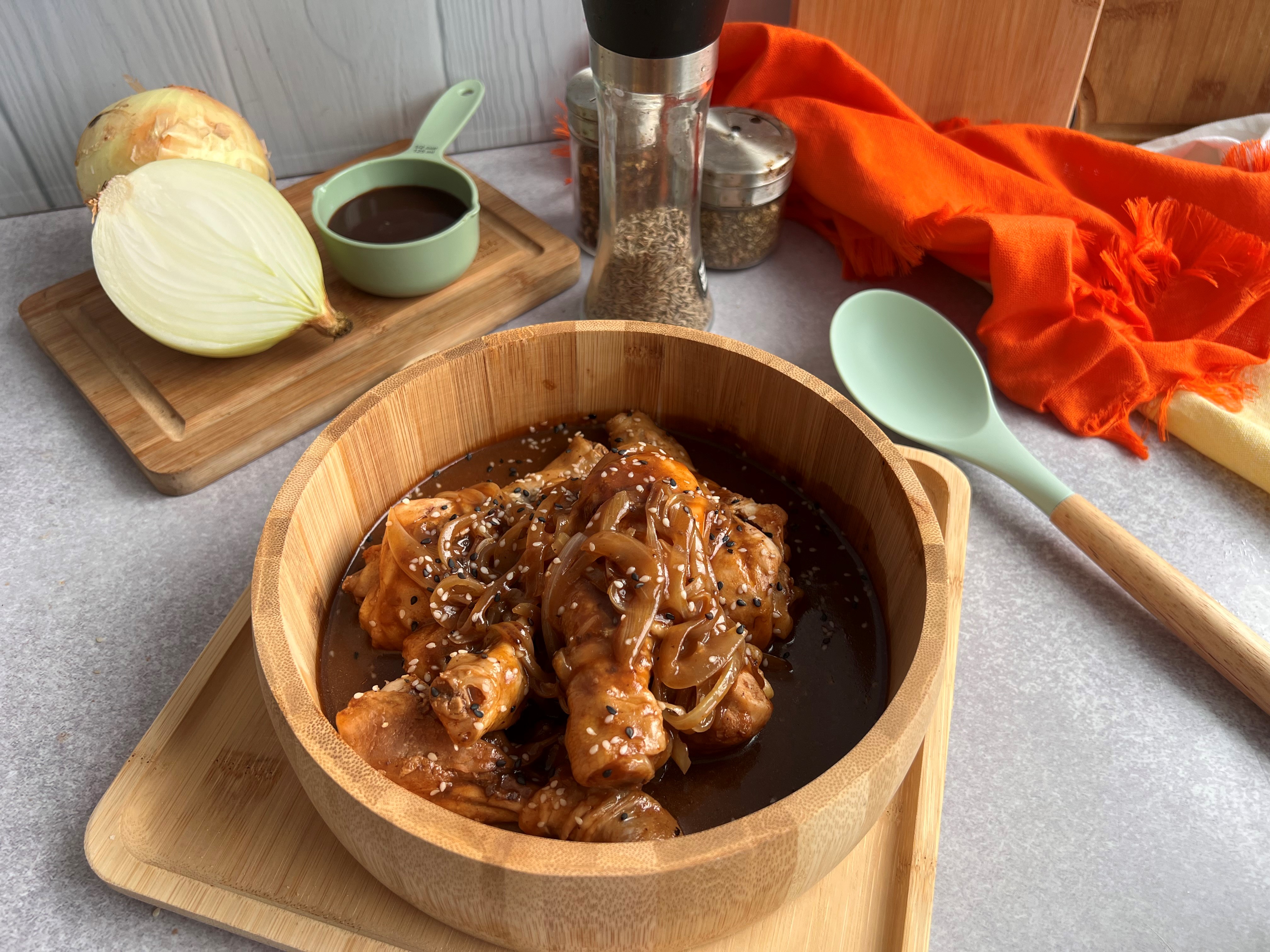 Domingo para aprender a cocinar pollo en salsa BBQ