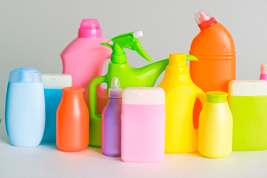 ¿Cómo saber si podemos reutilizar envases de plástico para guardar alimentos?