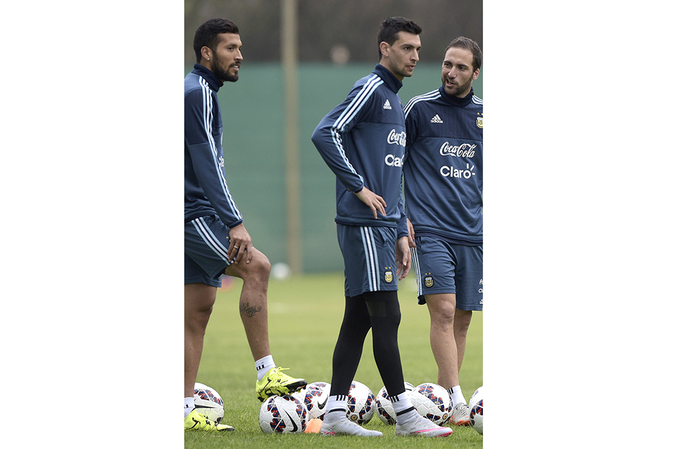 “Tenemos a los mejores delanteros de las ligas de Europa”: Pastore