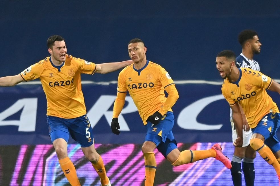 Everton ganó en la Premier League, de nuevo sin James ni Yerry