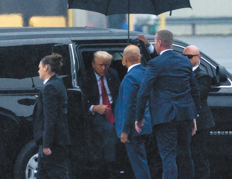 “¡Si vas tras de mí, iré tras de ti!”: el tono de Trump ante la justicia de EE. UU.