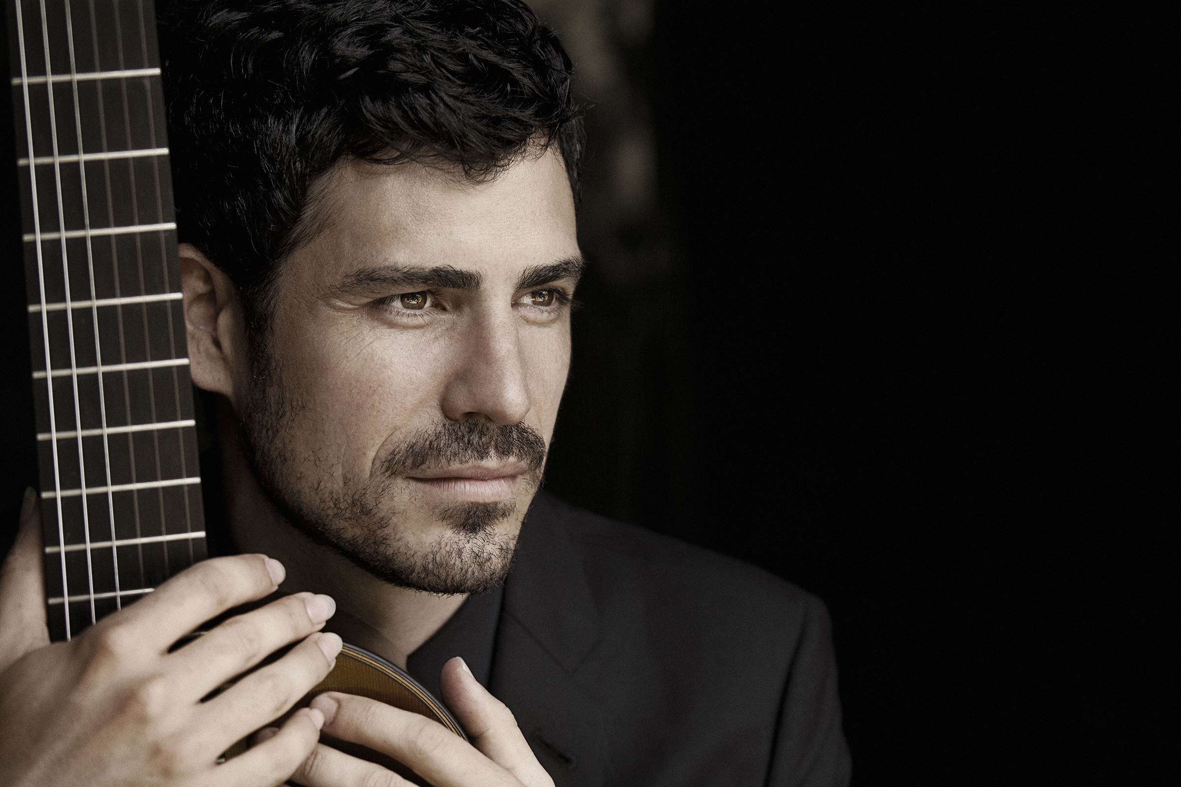 El guitarrista Sáinz Villegas llega a Bogotá para promover la cultura española