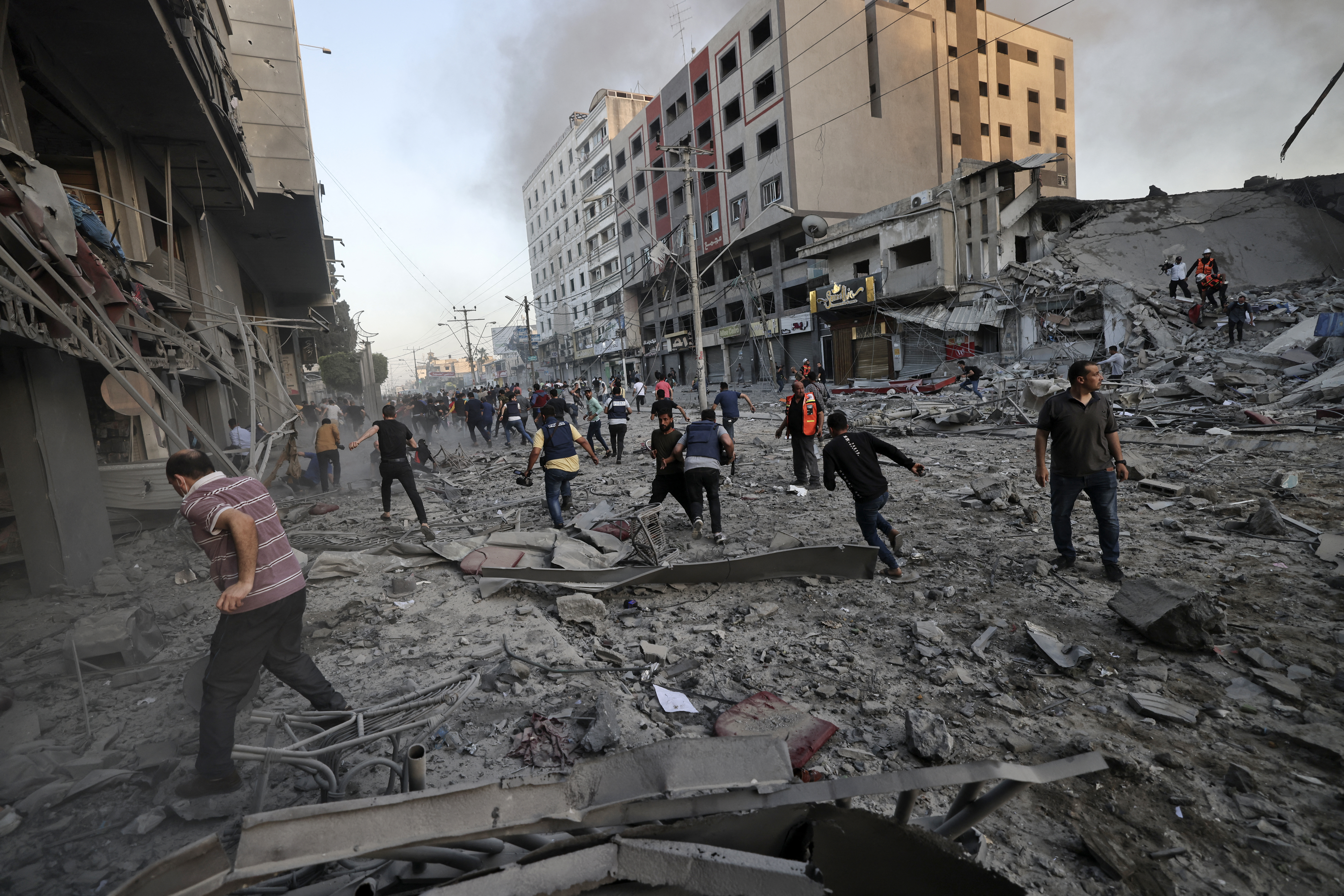 Las imágenes de lo que deja (hasta ahora) el fuego cruzado entre Israel y Hamás