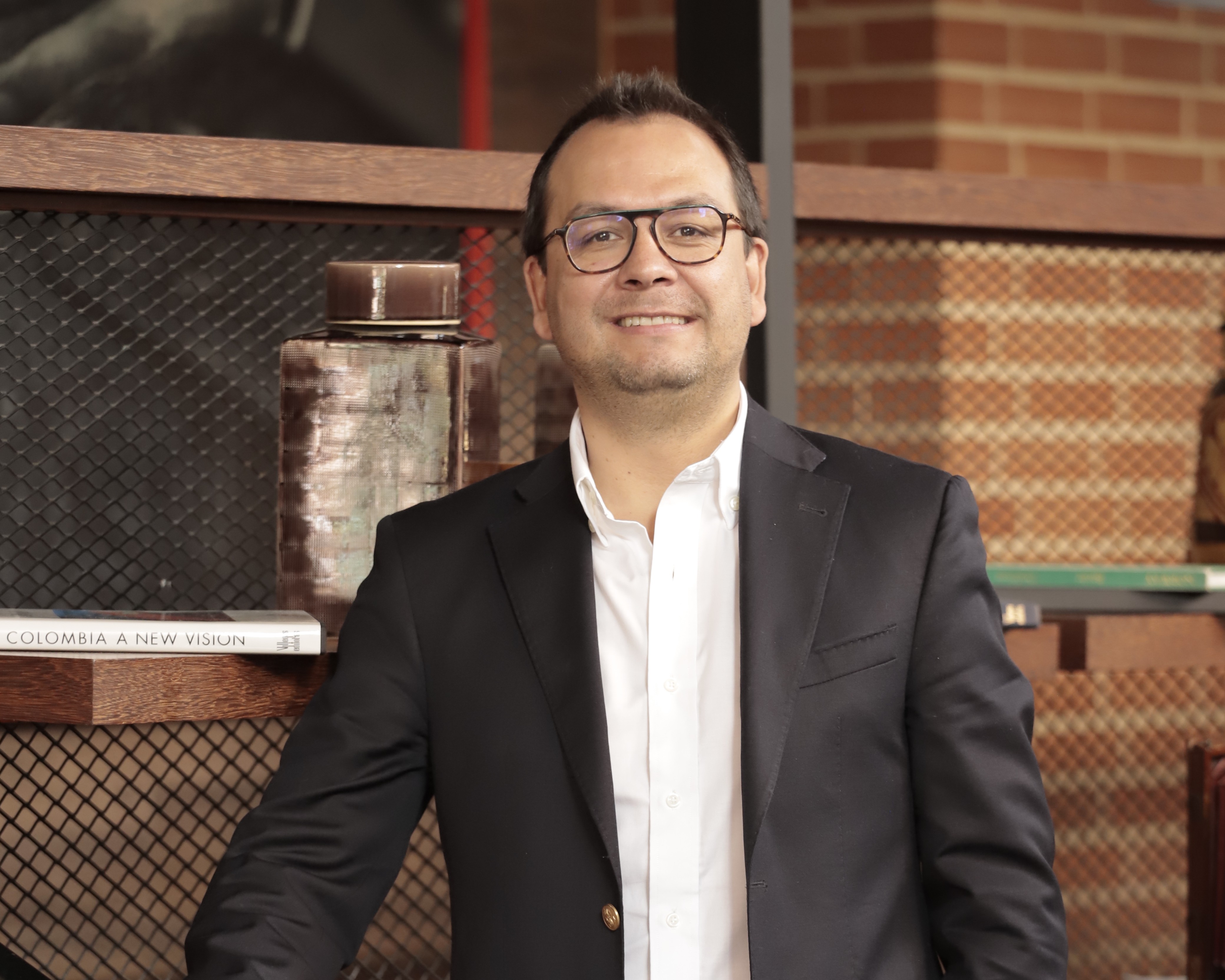 OxoLiving combina lo mejor de estos cuatro mundos en un ecosistema integral de vivienda y hospitalidad.