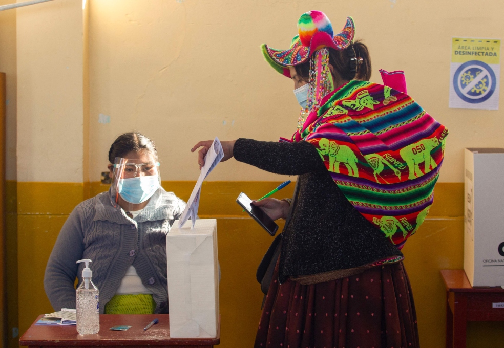 Domingo electoral: así avanzan las jornadas en Perú, Ecuador y Bolivia