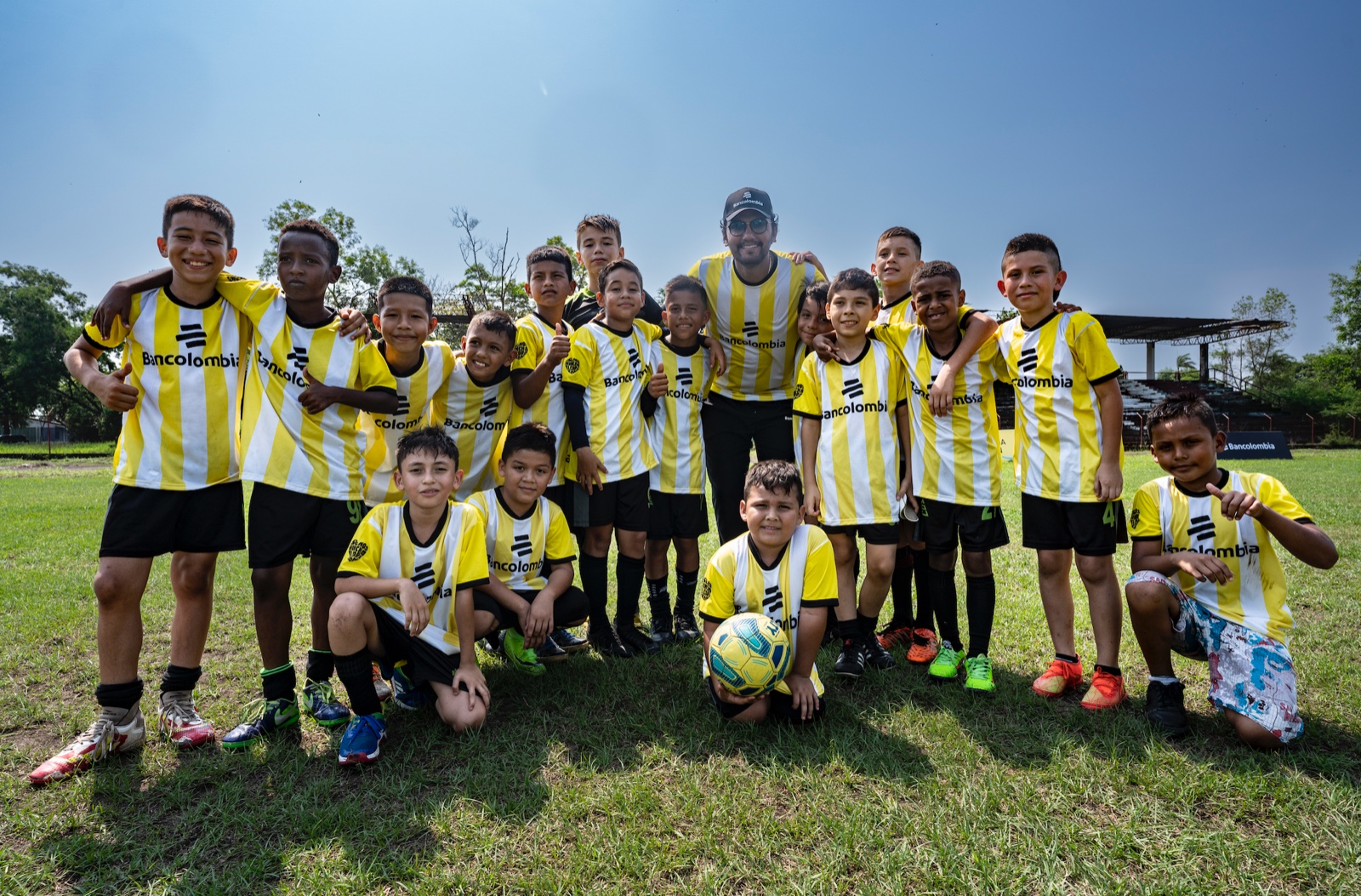 Así son los campamentos de fútbol liderados por Abel Águilar y Fabián Vargas