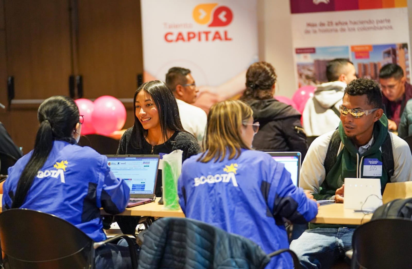 Trabajo sí hay: alcaldía ofrece más de 500 vacantes laborales en Bogotá