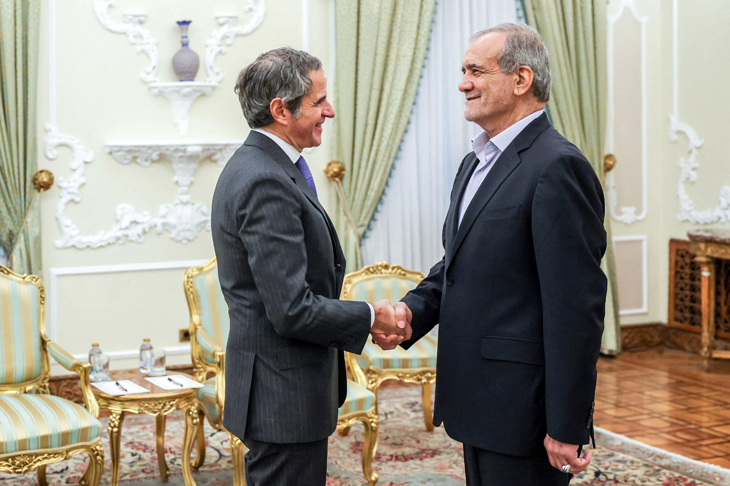 Irán aceptó detener el enriquecimiento de uranio, pero hay exceptisimo mundial