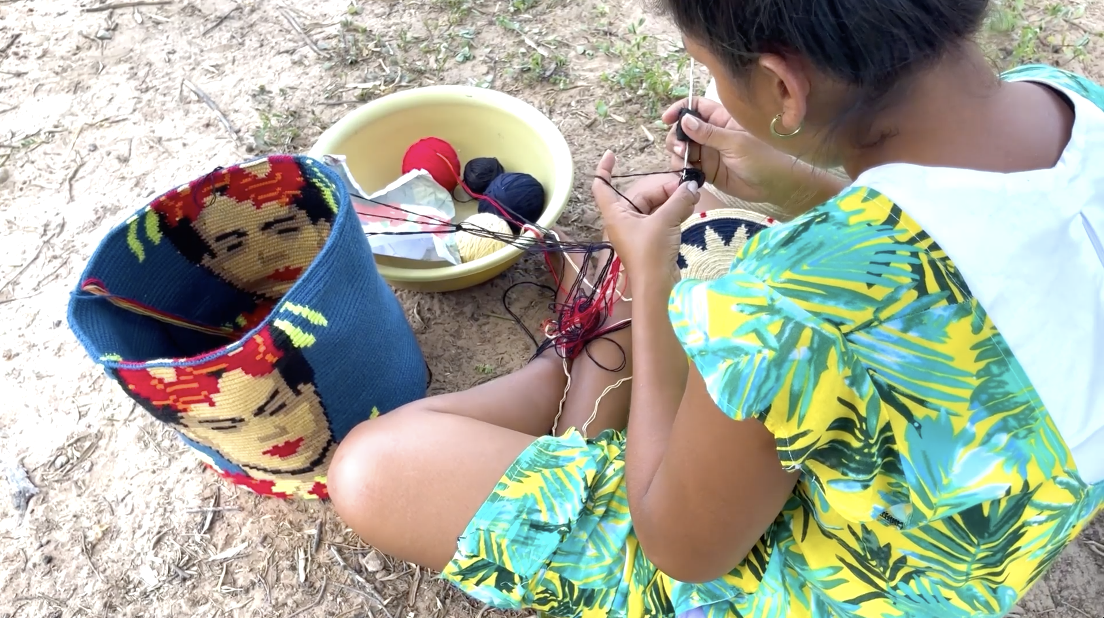 La usura detrás de las mochilas Wayúu