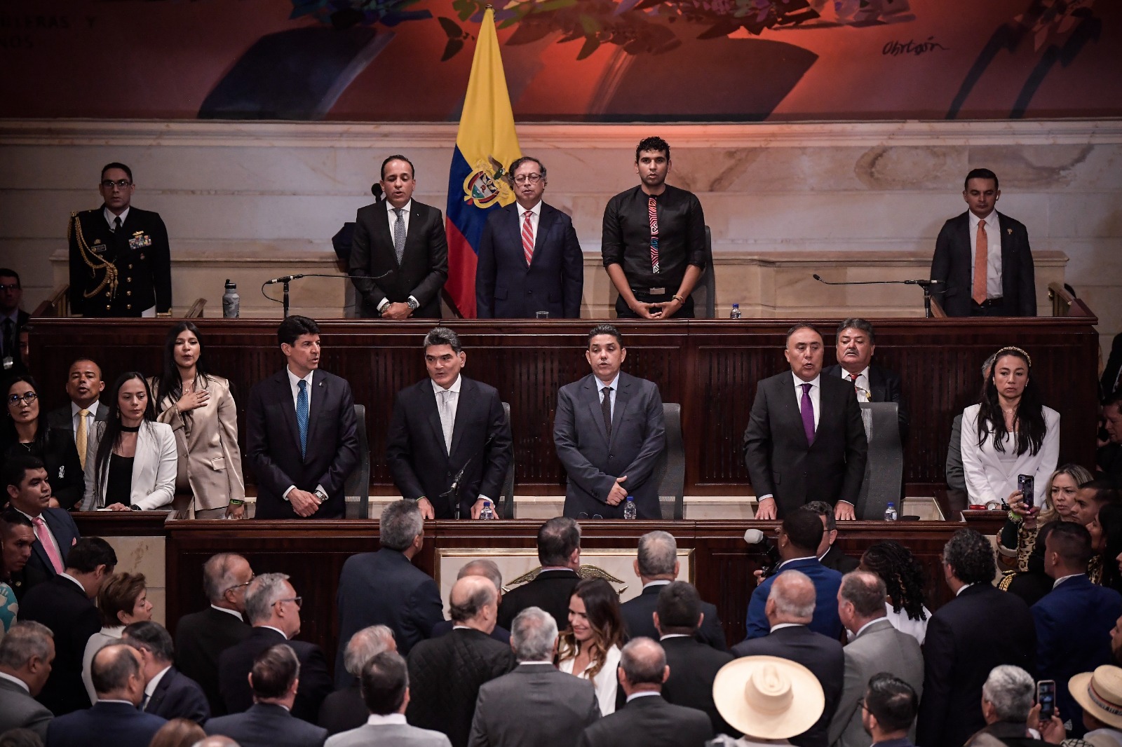 El cumplimiento de la ley como fenómeno institucional