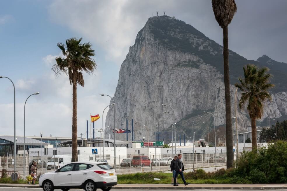 A puertas del Brexit, Madrid firma con Londres un tratado fiscal sobre Gibraltar