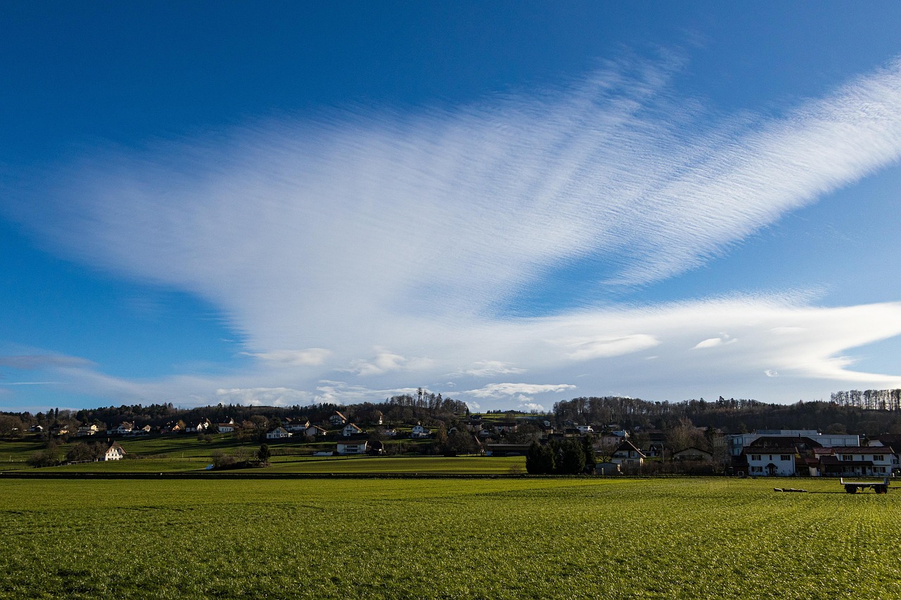 Este hallazgo sugiere que las condiciones meteorológicas del otro lado del mundo influyen en la formación de estas nubes.