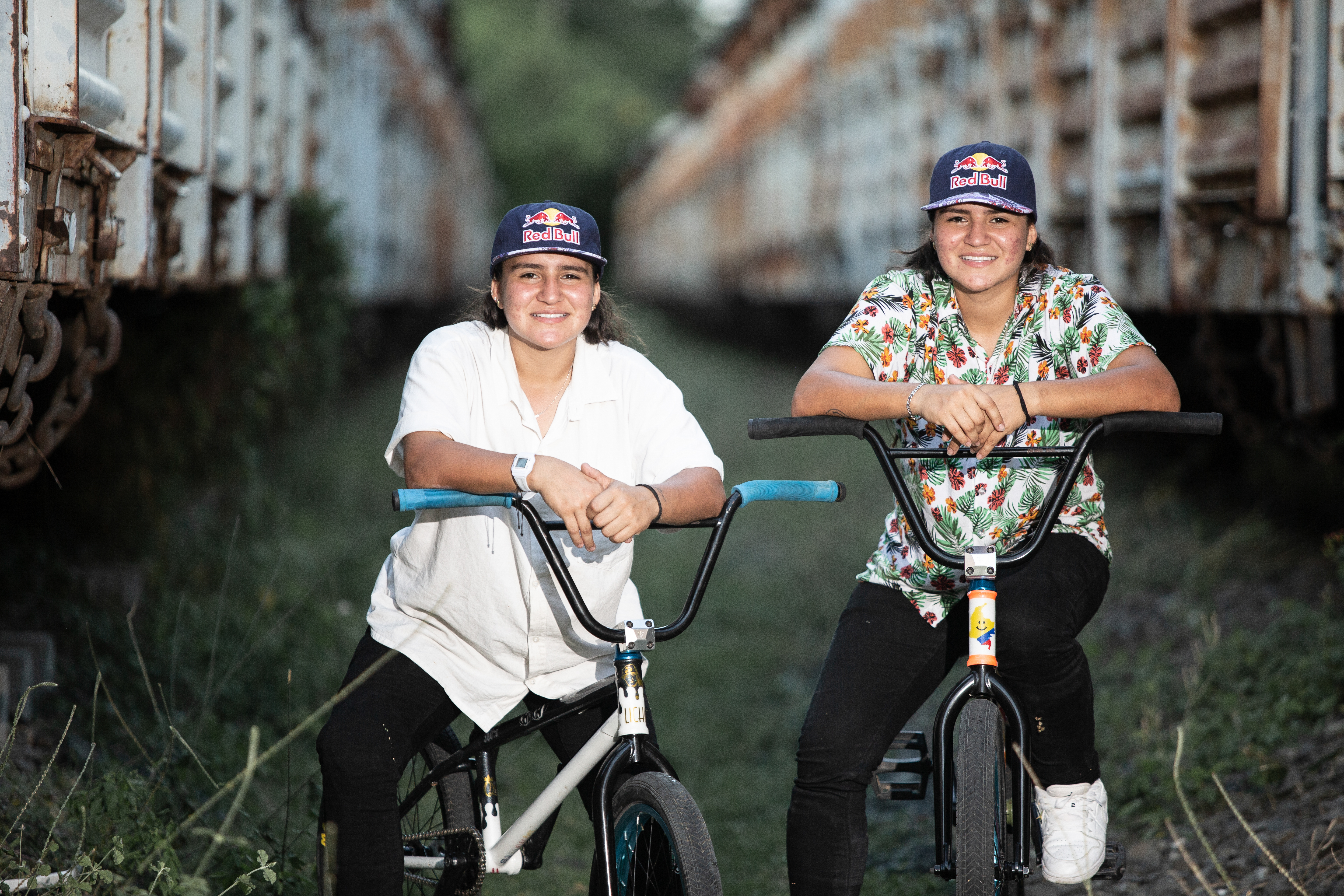 Las gemelas Villegas: imparables en el BMX Freestyle