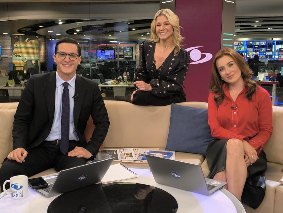 Él es Nicolás Rojas, presentador que reemplaza a Andrés Montoya en Noticias Caracol
