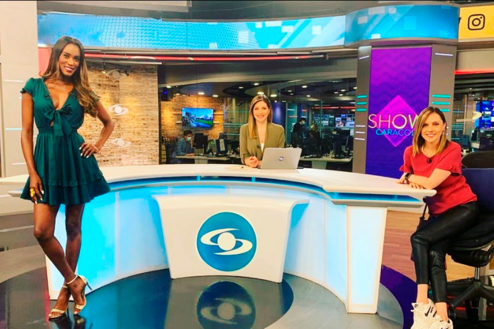 La presentadora de Noticias Caracol que “sobrevive” en Bogotá a punta de arepa