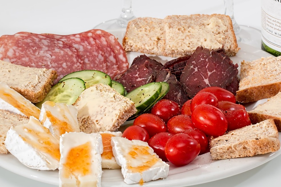 Proteínas: qué son, qué alimentos las tienen y cuáles aumentan tu masa muscular