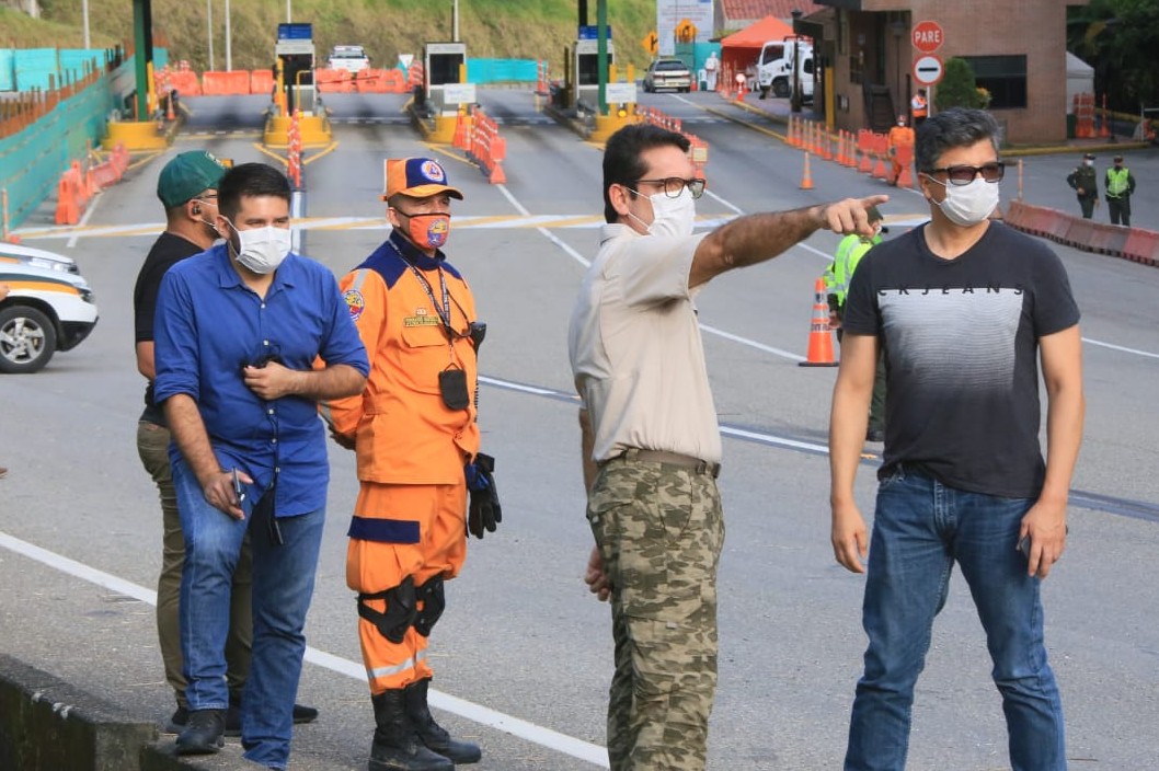 Confirman al menos seis casos de COVID-19 en el campo petrolero más productivo del país