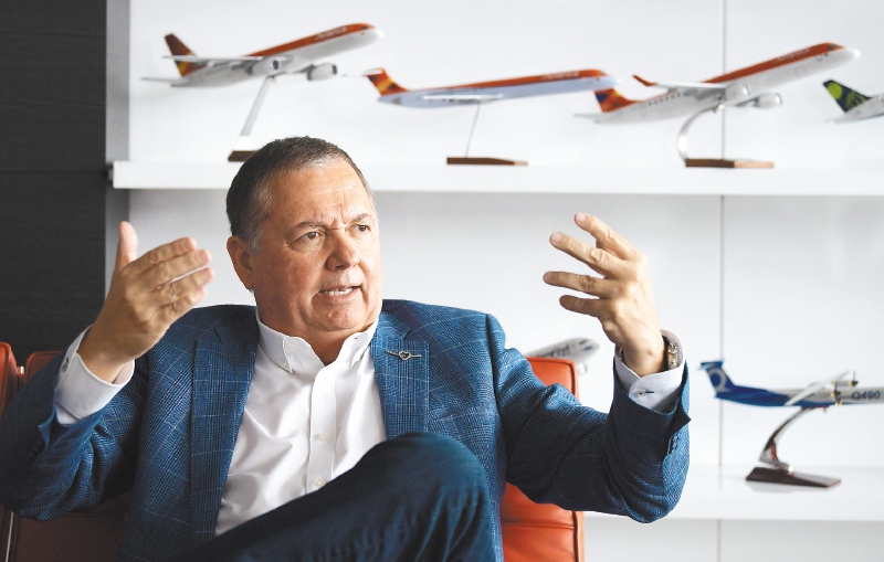 Lidera el cambio estructural de la compañía. Dice que ahora Avianca es una empresa digital que vuela aviones.