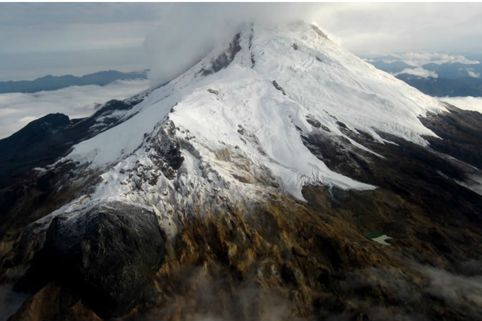Mantienen alerta amarilla en el Volcán Nevado del Huila
