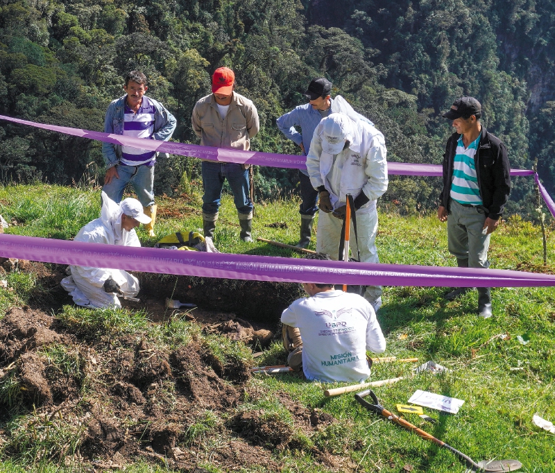Yo estuve en… La exhumación de un joven reclutado por el Eln hace 32 años