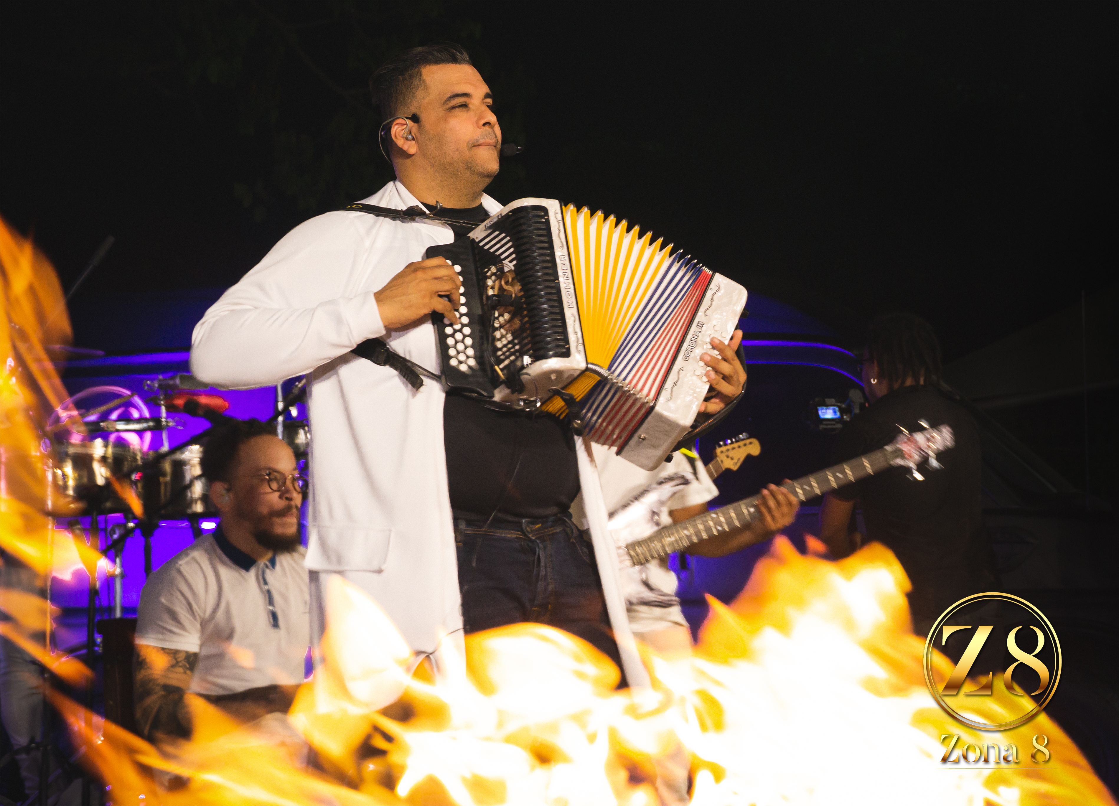 Rolando Ochoa presenta “Zona 8”, su nuevo proyecto musical