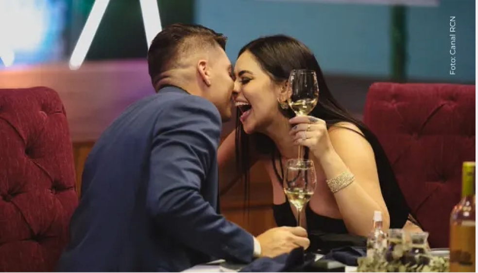 ‘La Segura’ recibió lujoso anillo de compromiso ¿Cuánto vale la sortija?